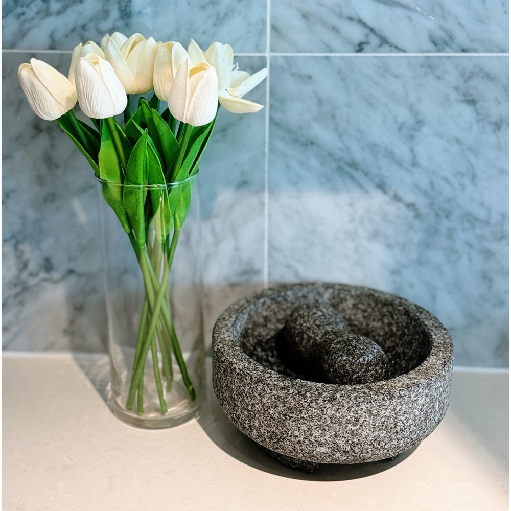 Motar and pestle
